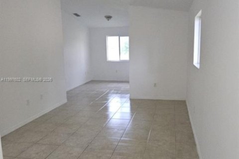 Copropriété à louer à Homestead, Floride: 3 chambres, 109.25 m2 № 2256184 - photo 13