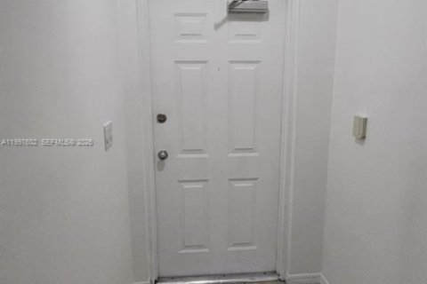 Copropriété à louer à Homestead, Floride: 3 chambres, 109.25 m2 № 2256184 - photo 12
