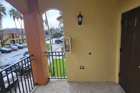 Copropriété à louer à Homestead, Floride: 3 chambres, 109.25 m2 № 2256184 - photo 8