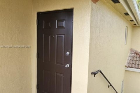 Copropriété à louer à Homestead, Floride: 3 chambres, 109.25 m2 № 2256184 - photo 6
