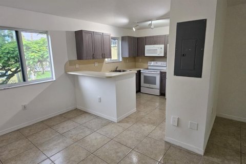 Copropriété à louer à Homestead, Floride: 3 chambres, 109.25 m2 № 2256184 - photo 16