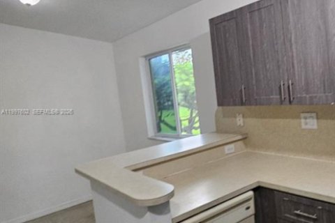 Copropriété à louer à Homestead, Floride: 3 chambres, 109.25 m2 № 2256184 - photo 15