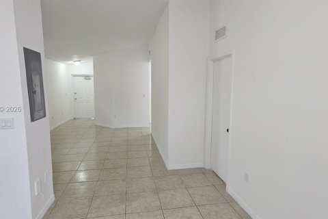 Copropriété à louer à Homestead, Floride: 3 chambres, 109.25 m2 № 2256184 - photo 11