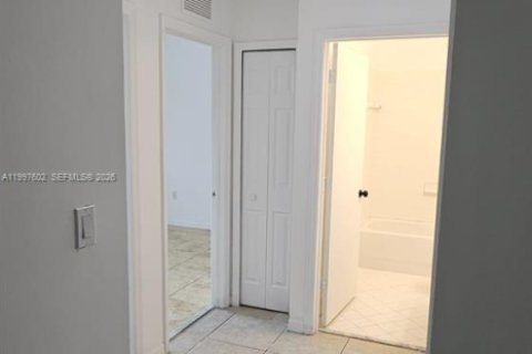 Copropriété à louer à Homestead, Floride: 3 chambres, 109.25 m2 № 2256184 - photo 27