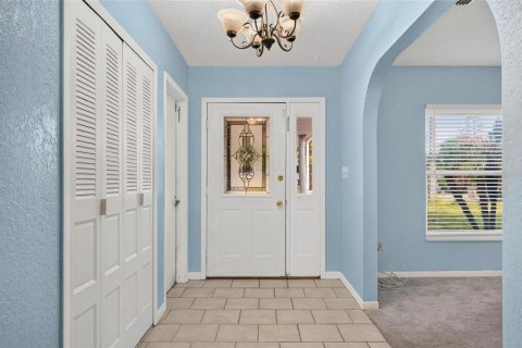House in Fruitland Park, Florida 3 bedrooms, 200.48 sq.m. № 2393860 - photo 4