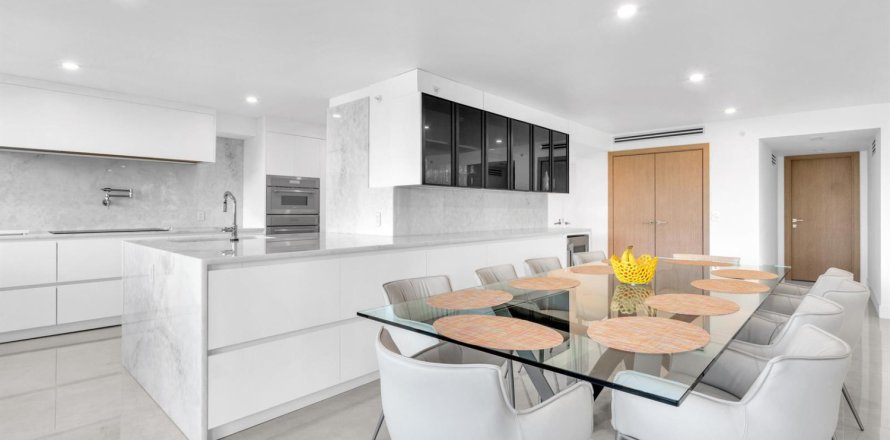 Condo in Boca Raton, Florida, 3 bedrooms № 2083806