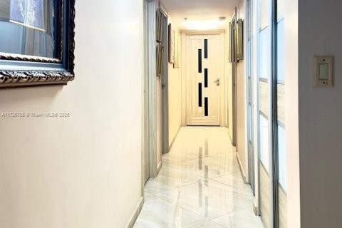 Condominio en venta en Hollywood, Florida, 3 dormitorios, 184.88 m2 № 1476154 - foto 18
