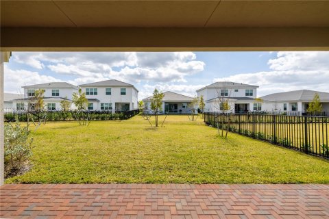 Casa en alquiler en Westlake, Florida, 2 dormitorios № 2031809 - foto 29