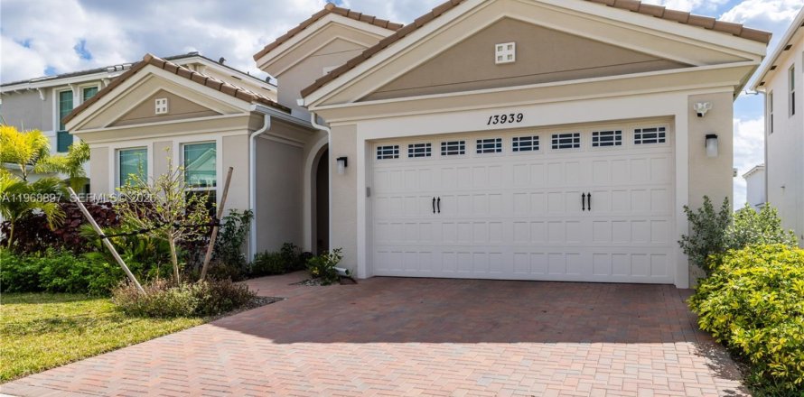 Casa en Westlake, Florida 2 dormitorios № 2031809