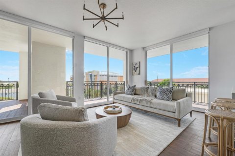 Condo in West Palm Beach, Florida, 3 bedrooms  № 2158299