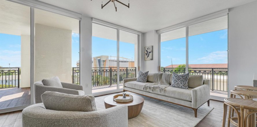Condo à West Palm Beach, Floride, 3 chambres  № 2158299