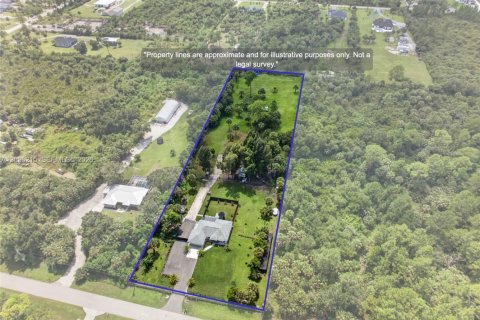 House in Naples, Florida 3 bedrooms, 111.11 sq.m. № 2389678 - photo 27