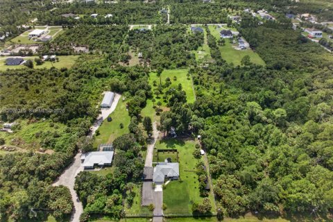 House in Naples, Florida 3 bedrooms, 111.11 sq.m. № 2389678 - photo 28