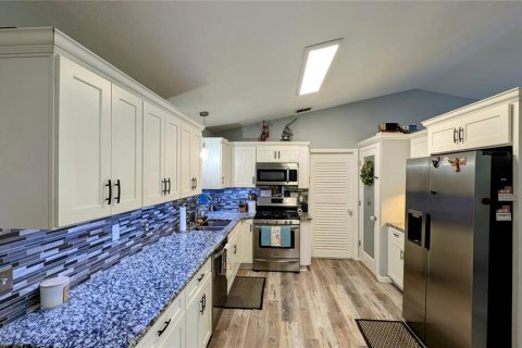 Casa en venta en Fort Meade, Florida, 5 dormitorios, 253.07 m2 № 1744583 - foto 21