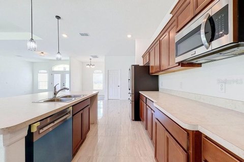 Casa en venta en Weeki Wachee, Florida, 3 dormitorios, 206.34 m2 № 2383530 - foto 24