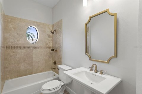 Casa en venta en Apollo Beach, Florida, 4 dormitorios, 447.79 m2 № 2429645 - foto 16