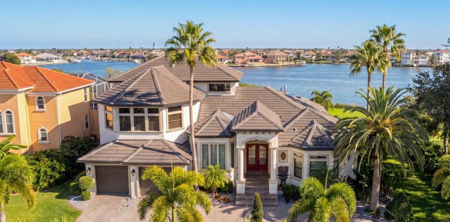 Casa en Apollo Beach, Florida 4 dormitorios, 447.79 m2 № 2429645