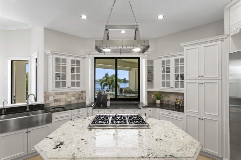 Casa en venta en Apollo Beach, Florida, 4 dormitorios, 447.79 m2 № 2429645 - foto 12