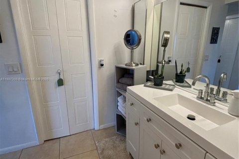 Купить кондоминиум в Уэстон, Флорида 2 спальни, № 1933010 - фото 10