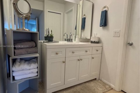 Купить кондоминиум в Уэстон, Флорида 2 спальни, № 1933010 - фото 11