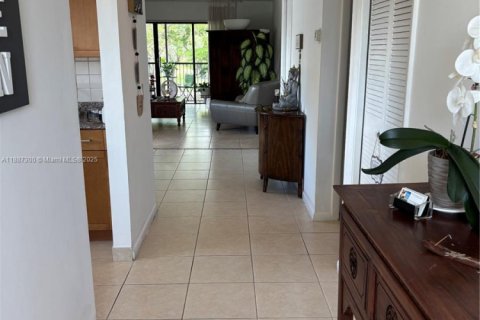 Купить кондоминиум в Уэстон, Флорида 2 спальни, № 1933010 - фото 15