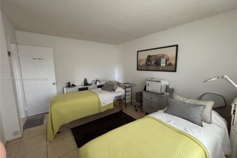 Купить кондоминиум в Уэстон, Флорида 2 спальни, № 1933010 - фото 8