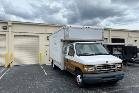 Commercial property in Apopka, Florida 148.64 sq.m. № 2206263 - photo 23
