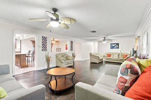 Casa en venta en St. Lucie, Florida, 3 dormitorios, 173.91 m2 № 2332509 - foto 8