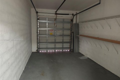 Снять в аренду кондоминиум в Мирамар, Флорида 2 спальни, 111.95м2, № 2036611 - фото 3