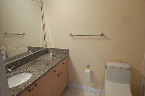 Снять в аренду кондоминиум в Мирамар, Флорида 2 спальни, 111.95м2, № 2036611 - фото 9