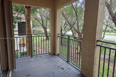 Снять в аренду кондоминиум в Мирамар, Флорида 2 спальни, 111.95м2, № 2036611 - фото 11