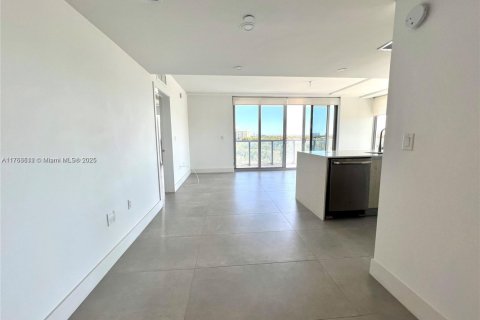 Condo in North Miami Beach, Florida, 2 bedrooms  № 1586976 - photo 5
