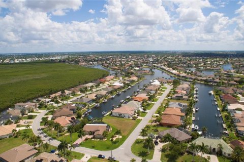 Land in Punta Gorda, Florida № 2093619 - photo 7