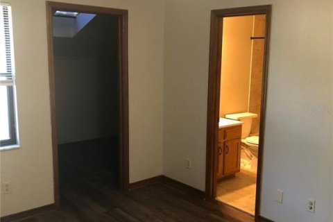 Condominio en alquiler en Gainesville, Florida, 2 dormitorios, 99.41 m2 № 1597882 - foto 10