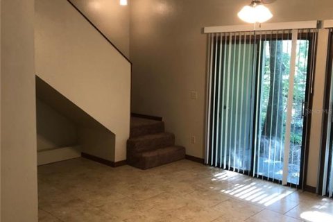 Condominio en alquiler en Gainesville, Florida, 2 dormitorios, 99.41 m2 № 1597882 - foto 4
