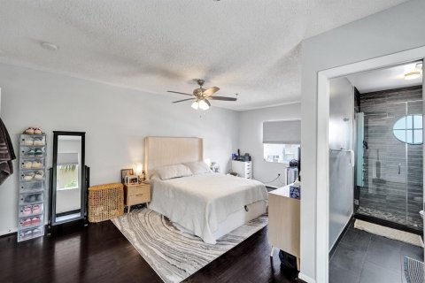 Townhouse in Weston, Florida 2 bedrooms, 122.82 sq.m. № 2191949 - photo 5