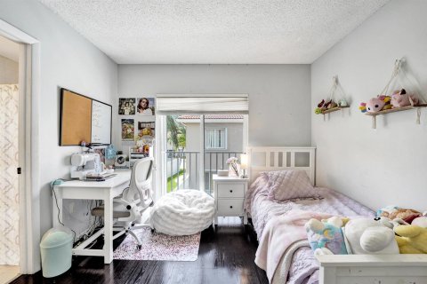 Townhouse in Weston, Florida 2 bedrooms, 122.82 sq.m. № 2191949 - photo 30