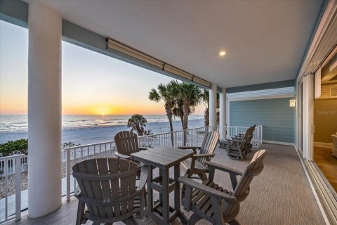 Villa ou maison à vendre à Indian Rocks Beach, Floride: 4 chambres, 463.3 m2 № 1745506 - photo 18