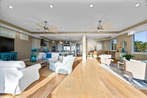 Villa ou maison à vendre à Indian Rocks Beach, Floride: 4 chambres, 463.3 m2 № 1745506 - photo 15