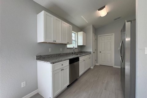 Villa ou maison à vendre à Dunnellon, Floride: 3 chambres, 114.46 m2 № 1851219 - photo 2