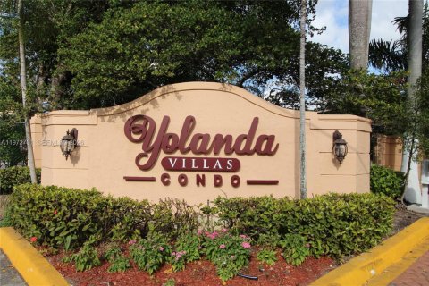 Condominio en alquiler en Miami, Florida, 2 dormitorios, 71.91 m2 № 2033046 - foto 16