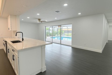 Купить виллу или дом в Кейп-Корал, Флорида 3 спальни, 191.38м2, № 1934596 - фото 27