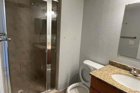 Condo in Sarasota, Florida, 2 bedrooms  № 1912751 - photo 11