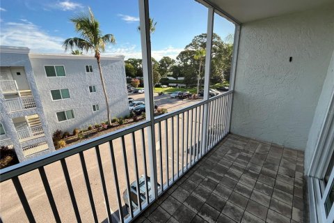 Condo in Sarasota, Florida, 2 bedrooms  № 1912751 - photo 5