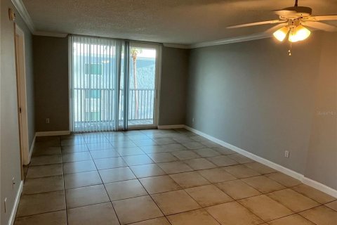 Condo in Sarasota, Florida, 2 bedrooms  № 1912751 - photo 2