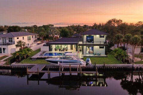House in Sarasota, Florida 4 bedrooms, 297.29 sq.m. № 2420284 - photo 3