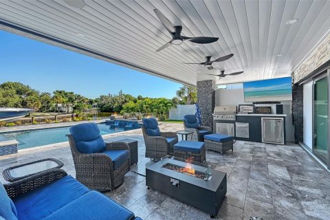 House in Sarasota, Florida 4 bedrooms, 297.29 sq.m. № 2420284 - photo 16