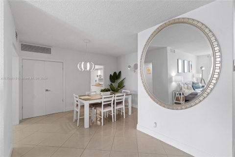 Copropriété à vendre à Hollywood, Floride: 2 chambres, 114.83 m2 № 1694703 - photo 20