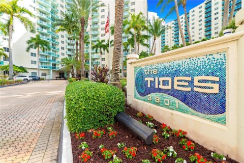 Copropriété à vendre à Hollywood, Floride: 2 chambres, 114.83 m2 № 1694703 - photo 6