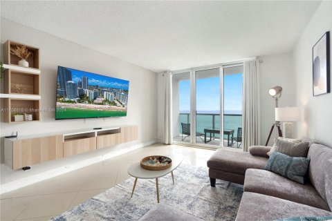 Copropriété à vendre à Hollywood, Floride: 2 chambres, 114.83 m2 № 1694703 - photo 22